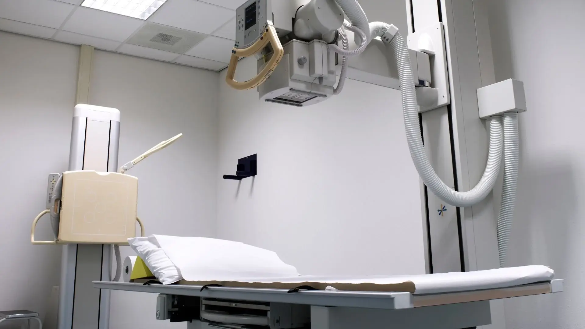 What Is Unistrut for a Medical Imaging Facility?